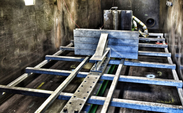 Mechanical Integrity Test/Crush Test Objekt in der Testkammer